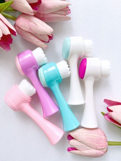 2 in 1 Face Cleaning Brush