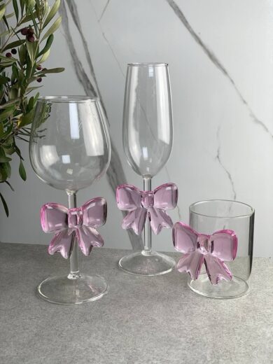 Bow Wine Glass