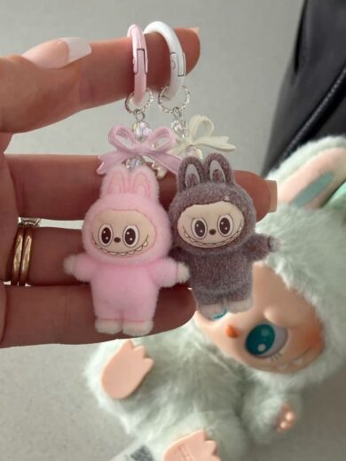 Mini Labubu Keychain (grey)