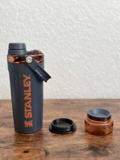 Stanley Vitalize Shaker Bottle 20oz